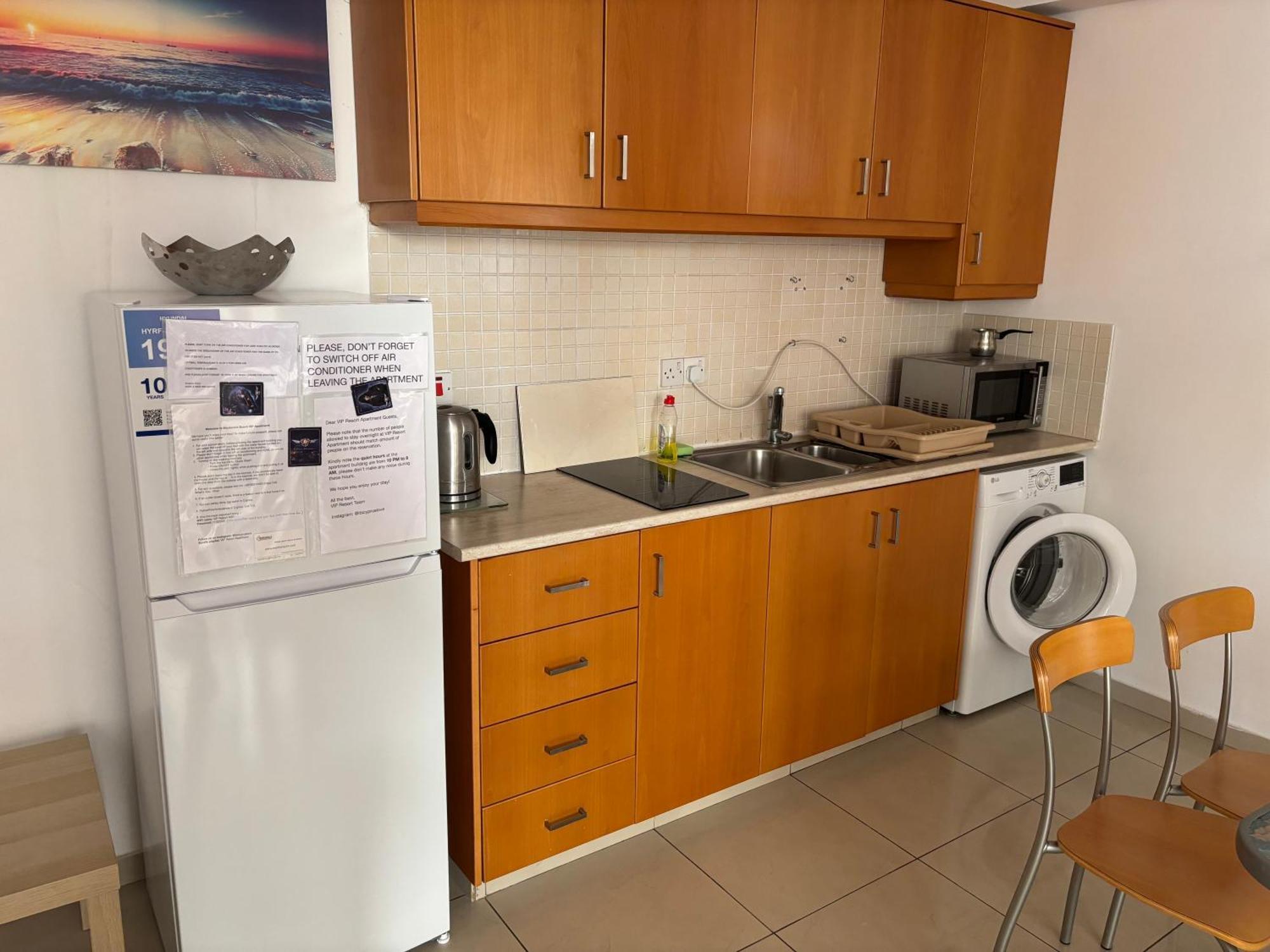 Vip Resort Apartment On Makenzie Beach Larnaca Exterior foto