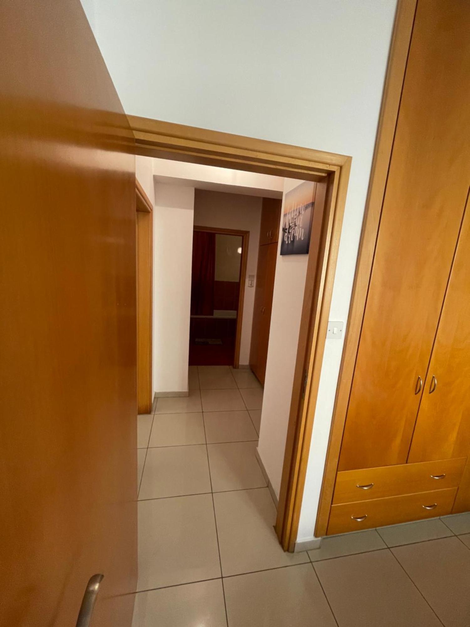 Vip Resort Apartment On Makenzie Beach Larnaca Exterior foto